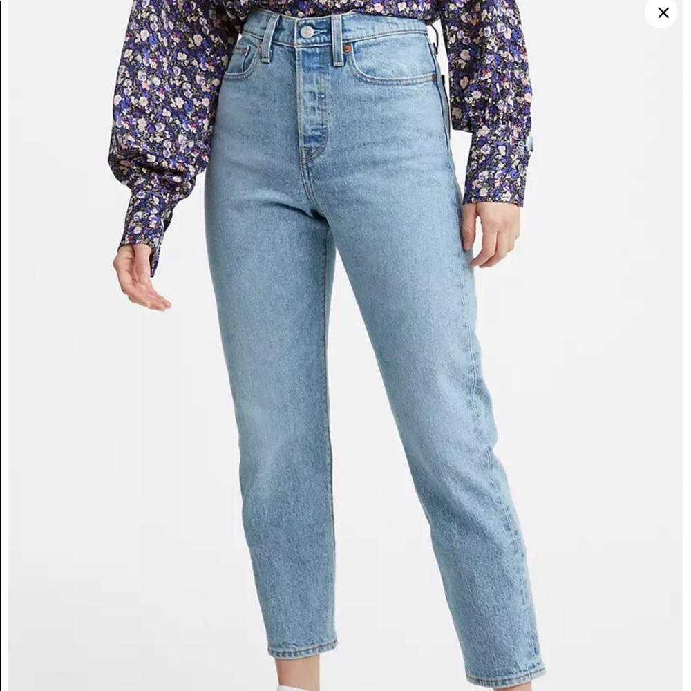 Levi’s Wedgie Fit Ankle Women’s Jeans in Tango Light